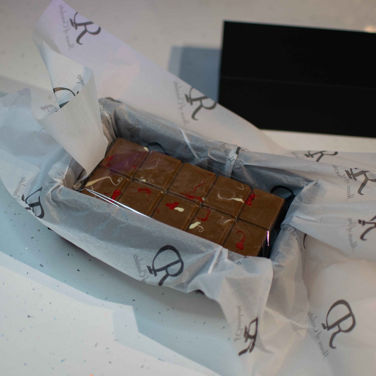 Rossetta: Roses and Pistachio Filled Chocolate Bar