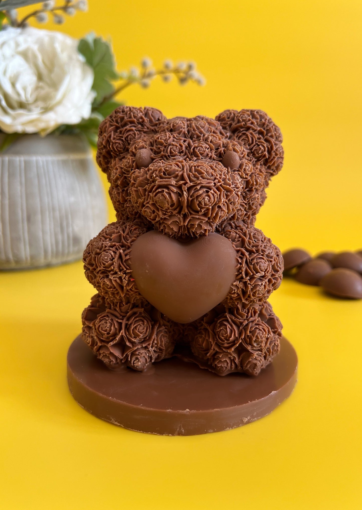 Rose Love: Belgian Milk Chocolate Bear