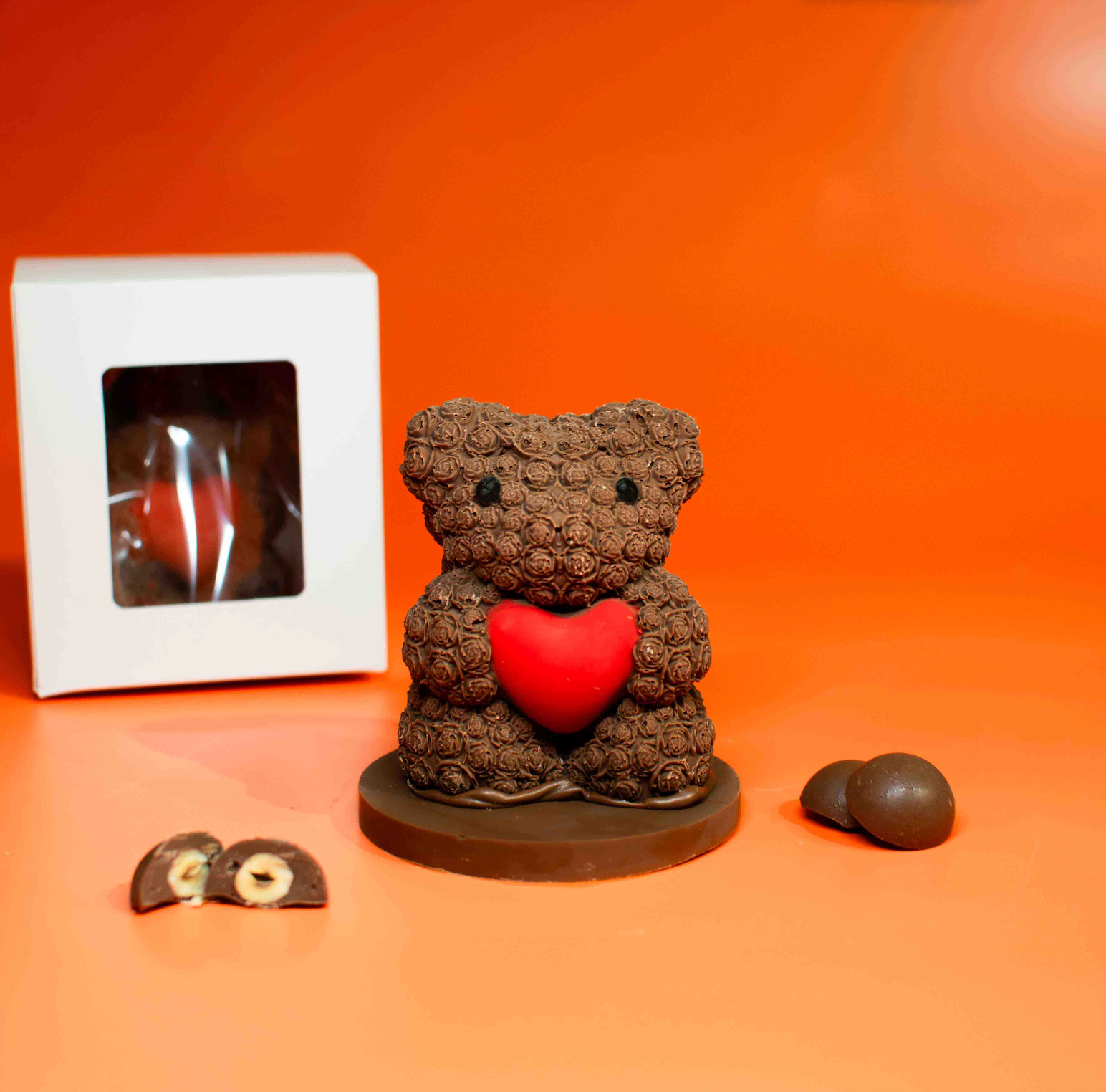 Rose Love: Special Edition Belgian Milk Chocolate Bear
